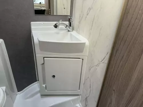 Swift Edge 486 (2023)