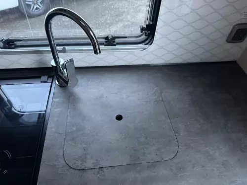 Auto-Trail Tracker EKS (2022)