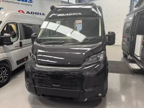 Adria Twin Supreme 600 SPB GB (2026) - Black