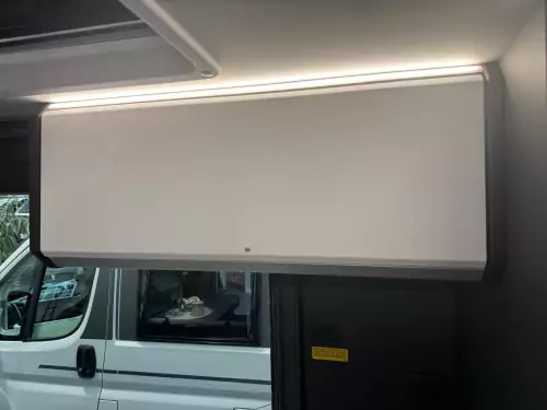 Adria Twin Supreme 600 SPB GB (2026) - Black