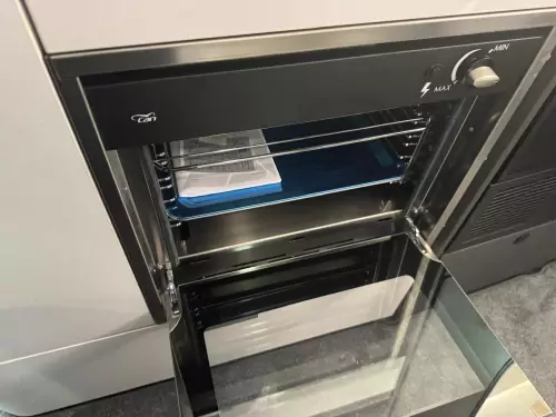 Adria Twin Supreme 600 SPB GB (2026) - Black