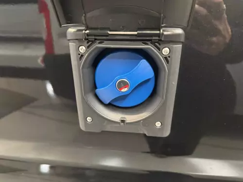 Adria Twin Supreme 600 SPB GB (2026) - Black