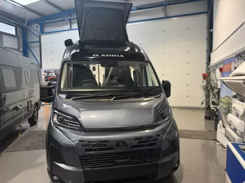 Adria Twin Supreme 600 SPB GB (2026) - Iron Grey