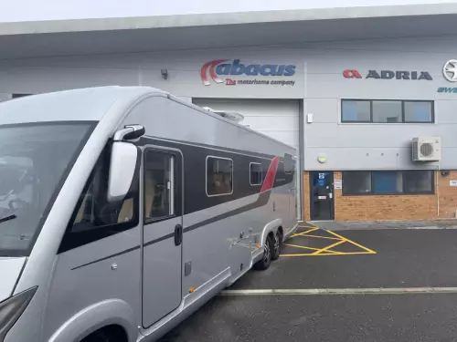 Burstner Elegance i910G (2017)