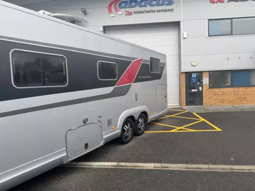 Burstner Elegance i910G (2017)