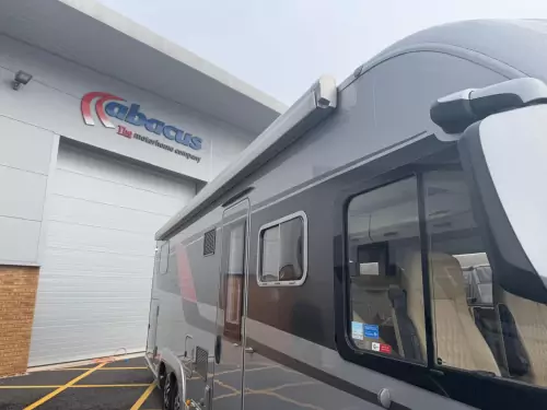 Burstner Elegance i910G (2017)