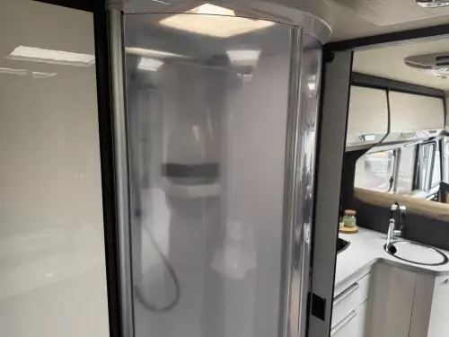 Burstner Elegance i910G (2017)