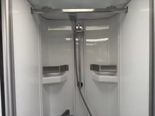 Burstner Elegance i910G (2017)