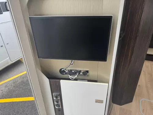 Burstner Elegance i910G (2017)