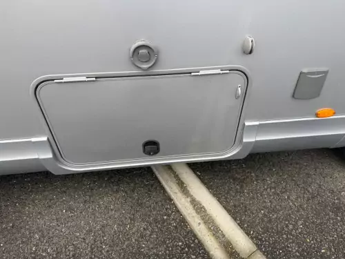 Burstner Elegance i910G (2017)