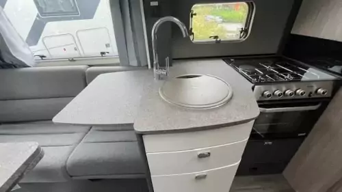 Swift Voyager 584 (2026)