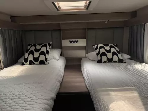 Swift Voyager 584 (2026)