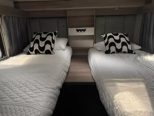 Swift Voyager 584 (2026)