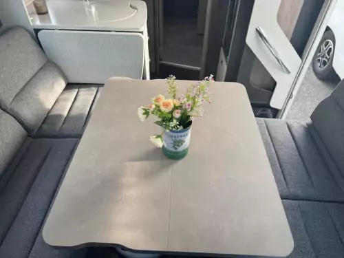 Swift Escape 694 (2026)