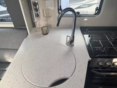 Swift Escape 694 (2026)