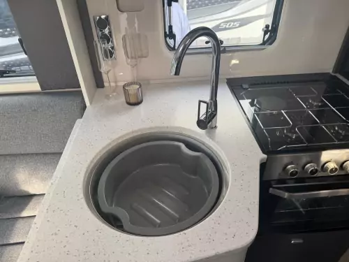 Swift Escape 694 (2026)