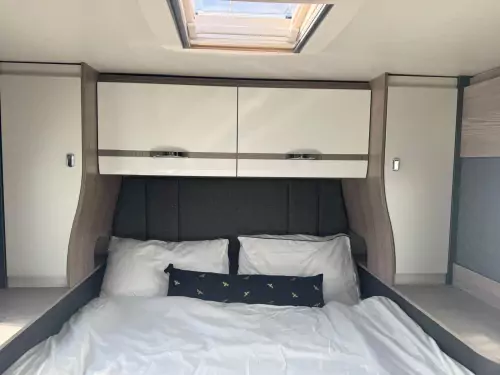 Swift Escape 694 (2026)