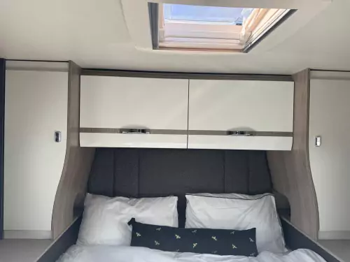 Swift Escape 694 (2026)