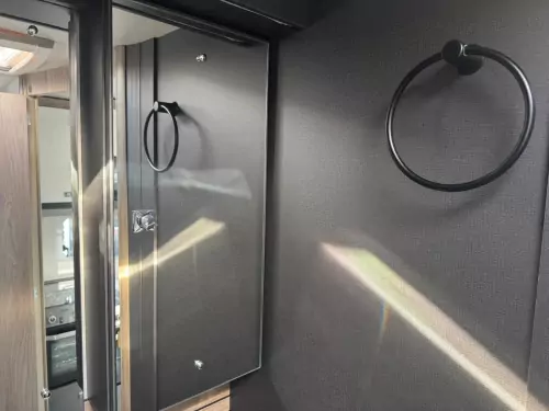 Swift Escape 694 (2026)