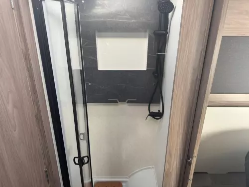 Swift Escape 694 (2026)