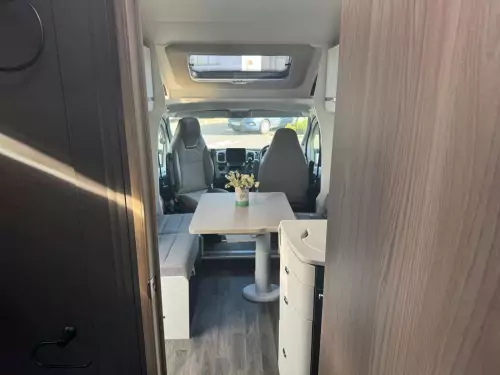 Swift Escape 694 (2026)