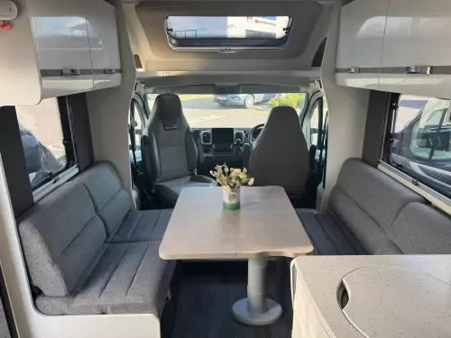 Swift Escape 694 (2026)