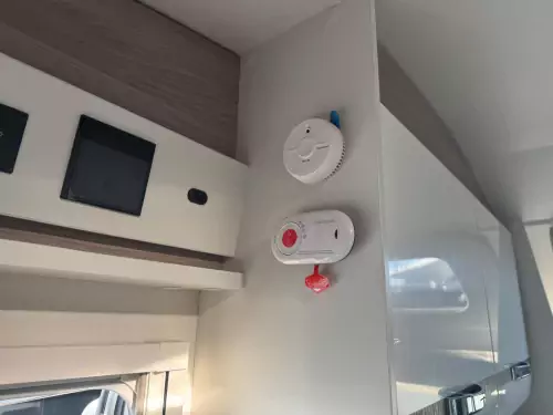 Swift Escape 694 (2026)