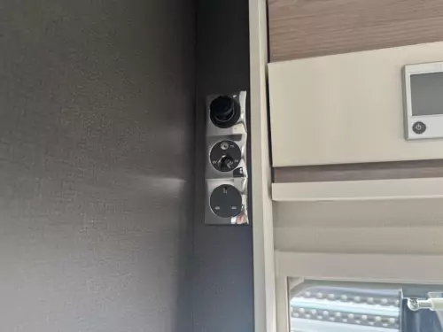 Swift Escape 694 (2026)