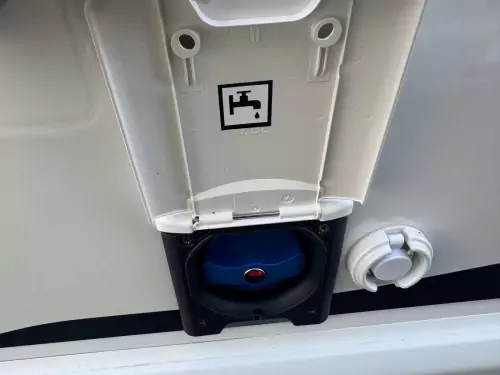 Swift Escape 694 (2026)