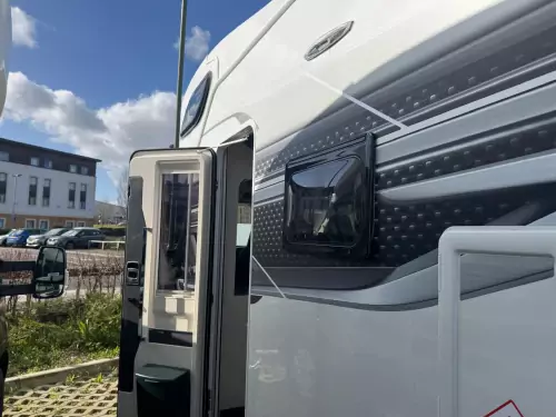 Swift Voyager 494 (2026)