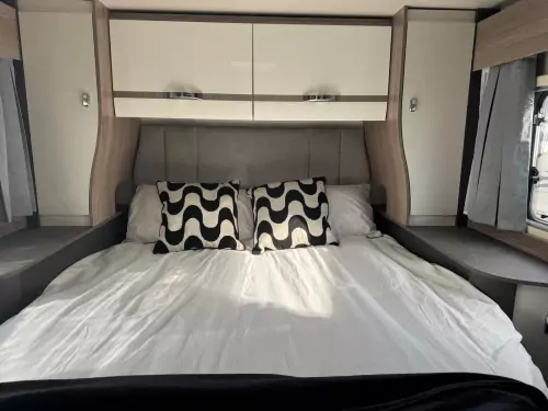 Swift Voyager 494 (2026)