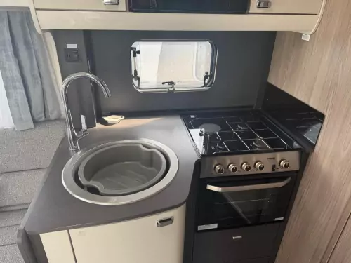 Swift Voyager 594 (2023)