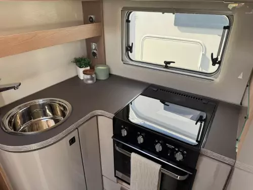 Burstner Ixeo 680G (2020)