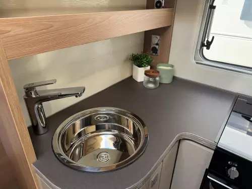 Burstner Ixeo 680G (2020)