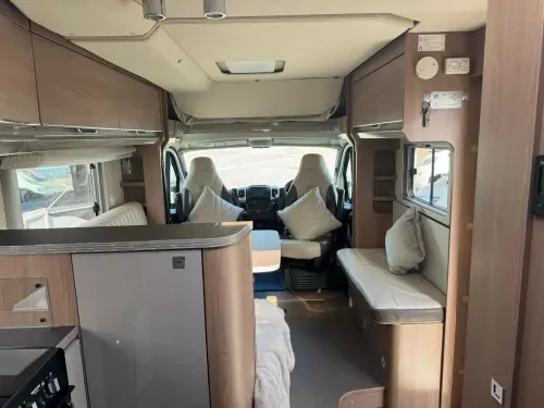 Burstner Ixeo 680G (2020)