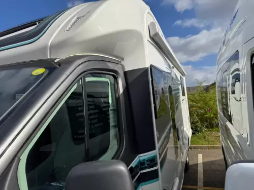 Swift Voyager 594 (2025)