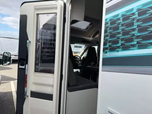 Swift Voyager 594 (2025)