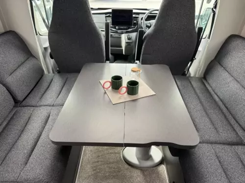 Swift Voyager 594 (2025)