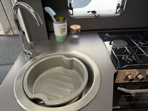 Swift Voyager 594 (2025)