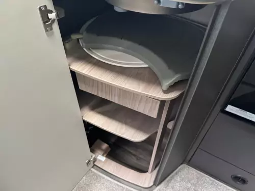 Swift Voyager 594 (2025)