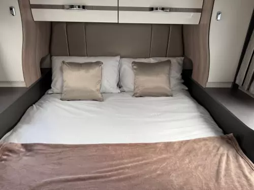 Swift Voyager 594 (2025)