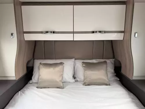 Swift Voyager 594 (2025)