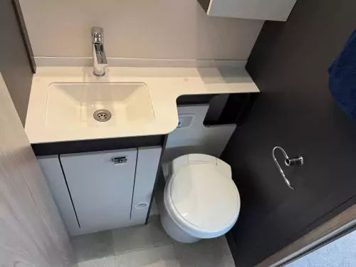 Swift Voyager 594 (2025)