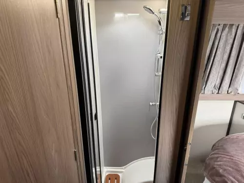 Swift Voyager 594 (2025)