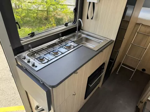 Adria Sun Living A75 DP (2021)