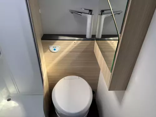 Adria Sun Living A75 DP (2021)