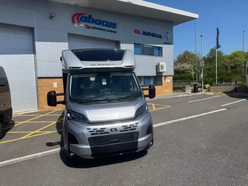 Adria Coral Supreme 670 DC (2026)