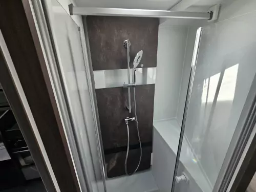 Adria Coral Supreme 670 DC (2026)