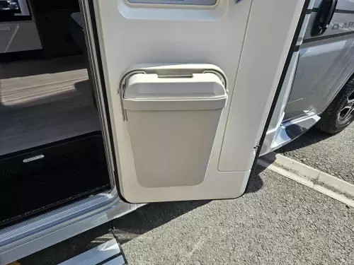 Adria Coral Supreme 670 DC (2026)