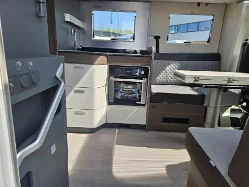 Adria Coral Supreme 670 DC (2026)